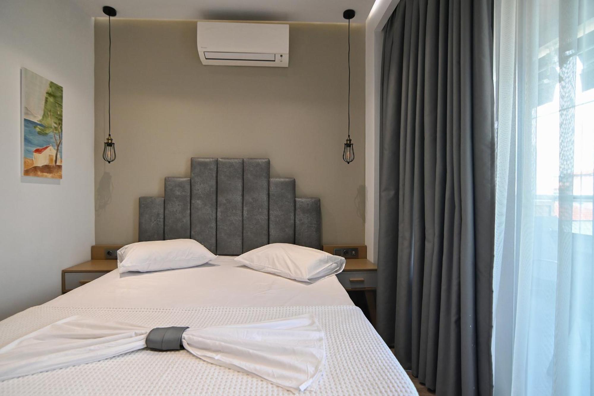 Amalia Rooms Sea View Nea Vrasna Exterior foto